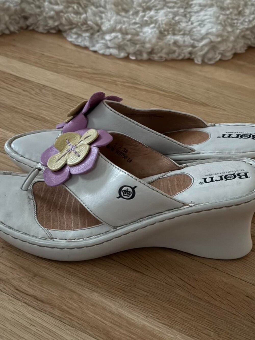Born Women's Multi Sandals - Picture 4 of 4